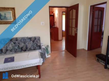 Zadbany dom w małej, cichej wiosce