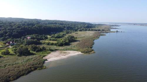 Z SALONU ZA STER JACHTU - DZIAŁKA TUŻ PRZY MARINIE