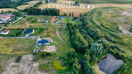 Działka budowlana 1771 m z WZ, Nowiec