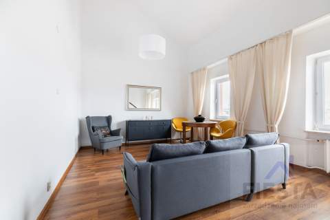 Warszawa ul.Targowa dwupoziomowy apartament