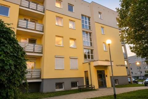 Luboń, zadbane 2-pokojowe z balkonem i piwnicą