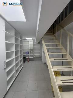Lokal przy Hali Targowej 82 m2 Witryna