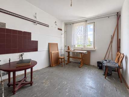 Północ 2 pokoje duży balkon do remontu