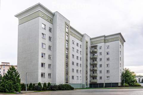 2 pokoje, oddzielna kuchnia, balkon, parking