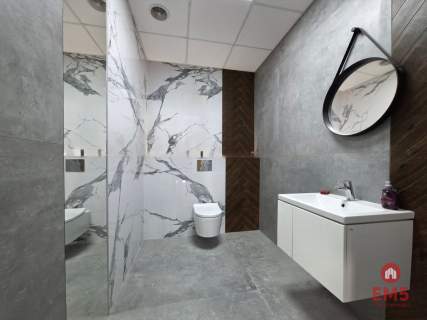 Lokal użytkowy 490 m2. Nowe Miasto.