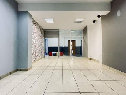 Galeria X Bezczynszowy Centrum Duży Parking