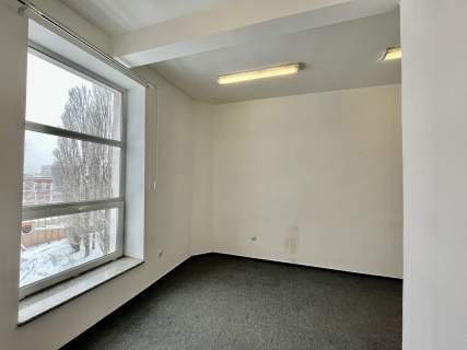 Prodykcja/magazyn/biuro 37 m2 na Piłsudskiego 135h