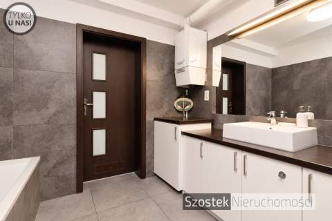 Apartament z klimatyzacją w sercu miasta /parking/