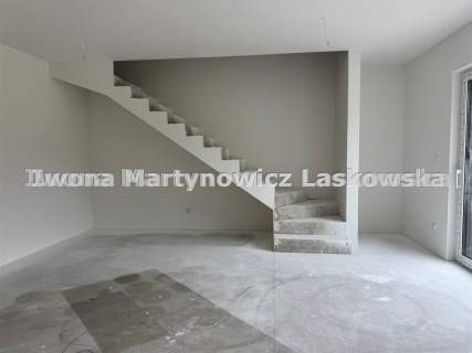 Nowoczesne dwupoziomowe apartamenty pod lasem