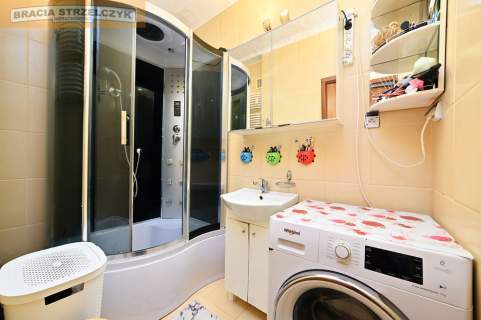 Zadbane, dwustronne, 4-pokoje, w otoczeniu zieleni