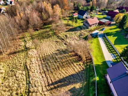 Działka w spokojnym miejscu blisko lasu - 155.000