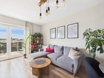2 pokoje 51,46 m balkon hala garażowa