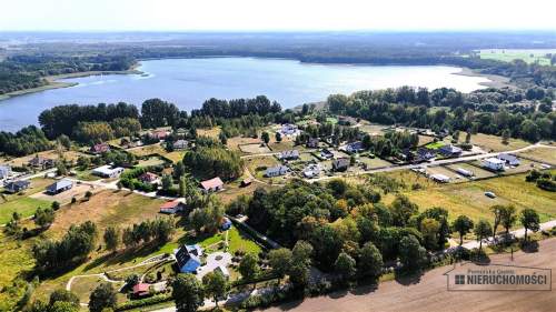 Radacz   działki budowlane nad jeziorem.