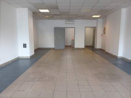 74 m na handel lub usługi I Duże witryny I Łódź