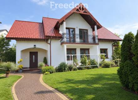 Dom 118 m2 z budynkiem 42,7 m2 w Bełchatowie