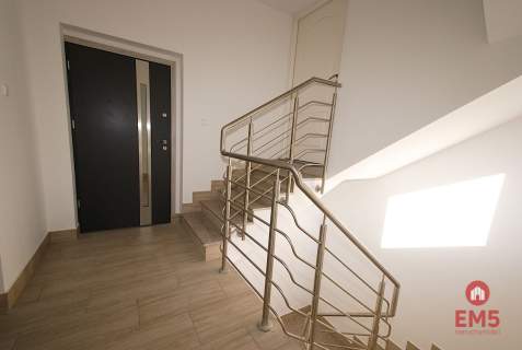 Budynek 430m2 Dom Ul. Stroma