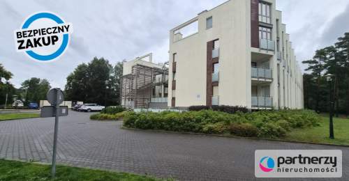 Apartamentowiec otoczony lasem 1km od plaży 