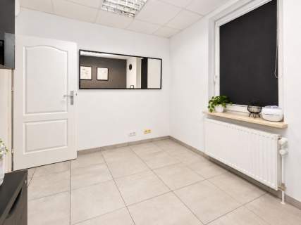 LOKAL HANDLOWO-USŁUGOWY 51,75 M UL. SZELIGOWSKA