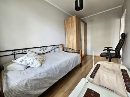2 pokoje balkon 1 piętro winda Jagodno Krzyki Wroc