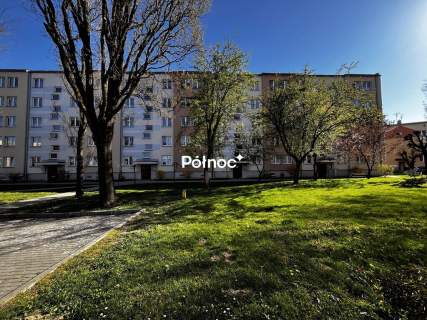 Przestronne mieszkanie w bloku