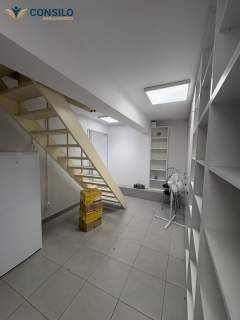 Lokal przy Hali Targowej 82 m2 Witryna