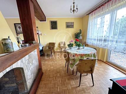 Dom w centrum Torunia oraz budynek gospodarczy