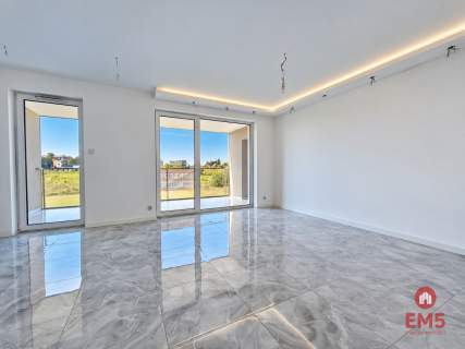 Mieszkanie 80 m 4 pokoje Duży balkon