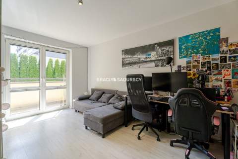 Studio z oddzielną kuchnią / UJ / Korpo / MPK