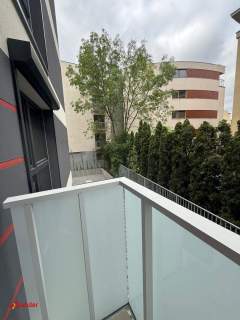 Duży apartament 5 pokoi. 3 balkony. 2 łazienki