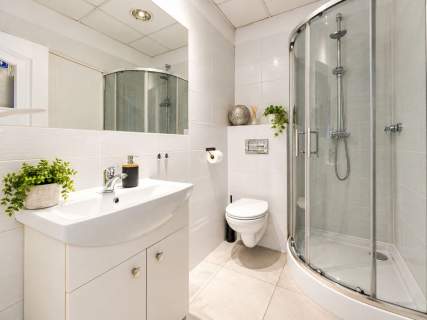 LOKAL HANDLOWO-USŁUGOWY 51,75 M UL. SZELIGOWSKA