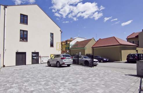 Lokale do wynajęcia w centrum, parking, 50m2-600m2