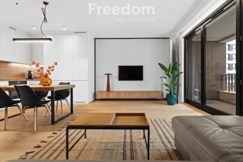 Portova 3 pokoje balkon 2 miejsca w hali