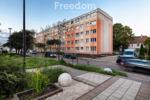 Przestronne mieszkanie 2 pok, osiedle zamknięte