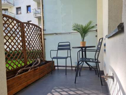 Kawalerka z balkonem blisko metra Rondo Daszyńskiego