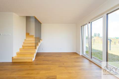 Sadków, nowy dom szeregowy 84,82 m ogród 367 m 