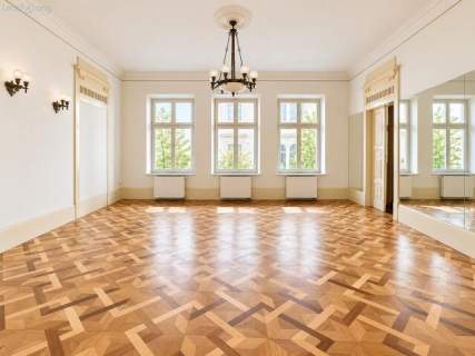 176 m2 Odrestaurowana kamienica Centrum Krakowa