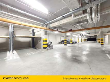 LUKSUSOWY APARTAMENT, 2 MJC POSTOJOWE, KOMÓRKA