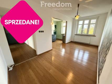 Mieszkanie w kamienicy gotowe do wprowadzenia.