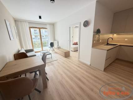 EXTRA NOWIUTKI APARTAMENT - ŁAZARZ KAWALERYJSKA 4