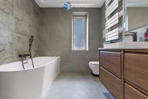 Gotowe do wprowadzenia 4 pokoje Balkon 11 m