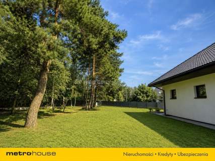 DOM w BOBROWCU UROCZĄ DZIAŁKĄ 1614m2