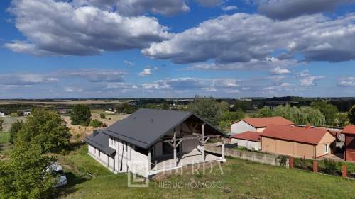 BUDYNEK PRODUKCYJNO-USŁUGOWY GARBÓW 670 M