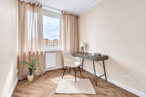 Bezpośrednio 4 pokoje po remoncie, duża loggia, KW