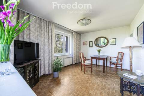 Rozkładowe 4 pokoje z kuchnią na zielonej Sadybie