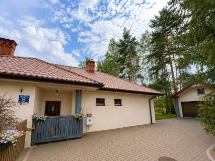 Dom wolnostojący 177 m , garaż, ogród 1600 m 