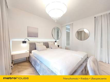 LUKSUSOWY APARTAMENT, 2 MJC POSTOJOWE, KOMÓRKA