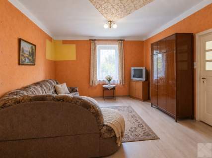 DZIAŁKA 43,64 ARÓW / DREWNIANY DOM / ZABUDOWANIA