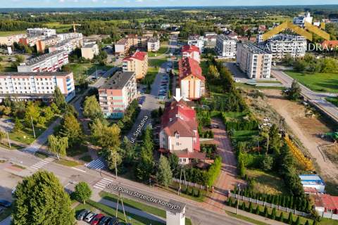 Pawilon pod biznes i mieszkanie Ogród i garaż