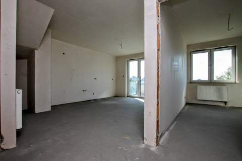 dwupoziomowy apartament w stanie deweloperskim