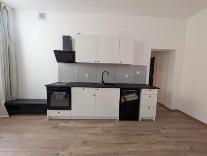 Złota 9, Widzew, duża kawalerka, 34m2